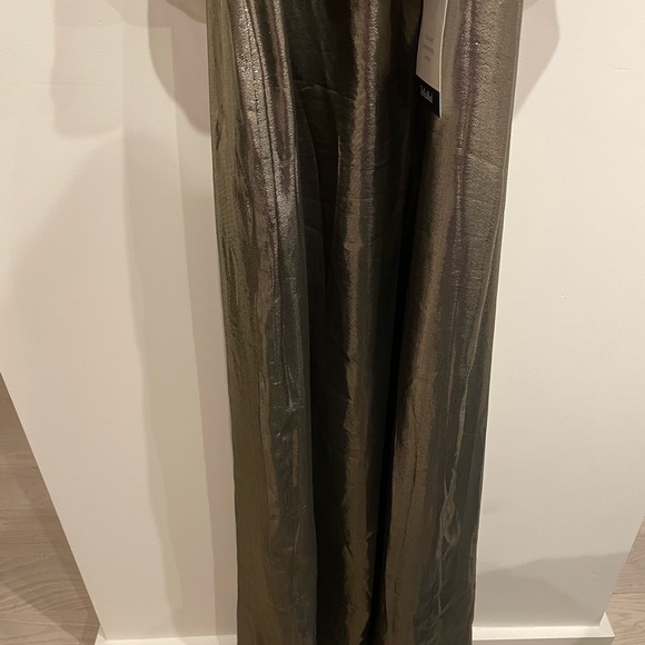 Halston Gold/Bronze Metallic Gown - Picture 3 of 8